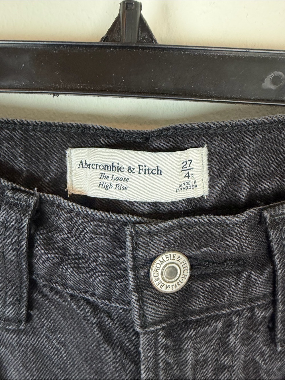 Abercrombie The Loose High Rise Jeans in Washed Black Size 27 / 4 - Picture 6 of 8